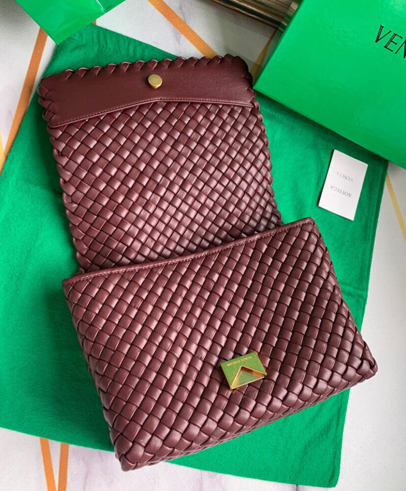 Bottega Veneta Patti Top Handle Bag 709420